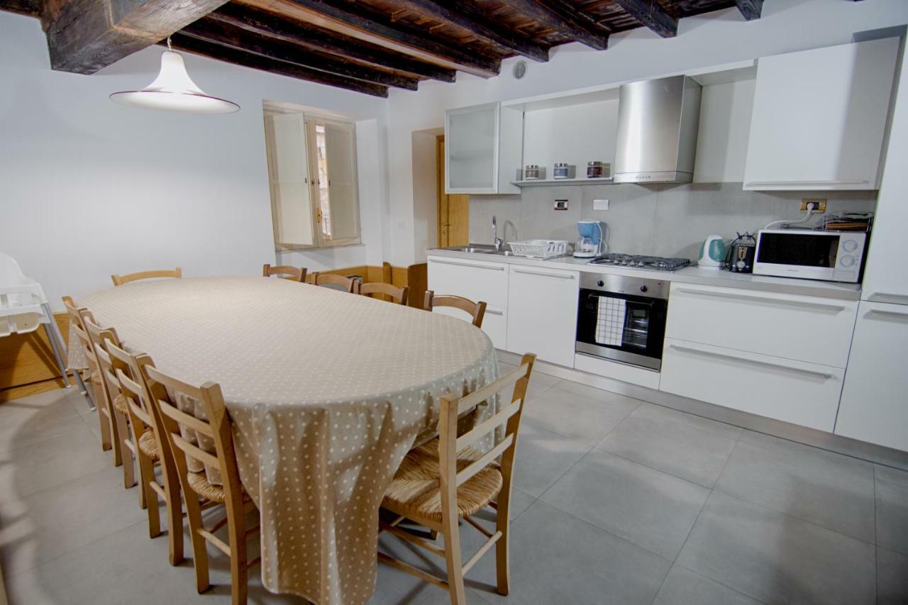 Rinidia - Roma Centro Apartment ภายนอก รูปภาพ