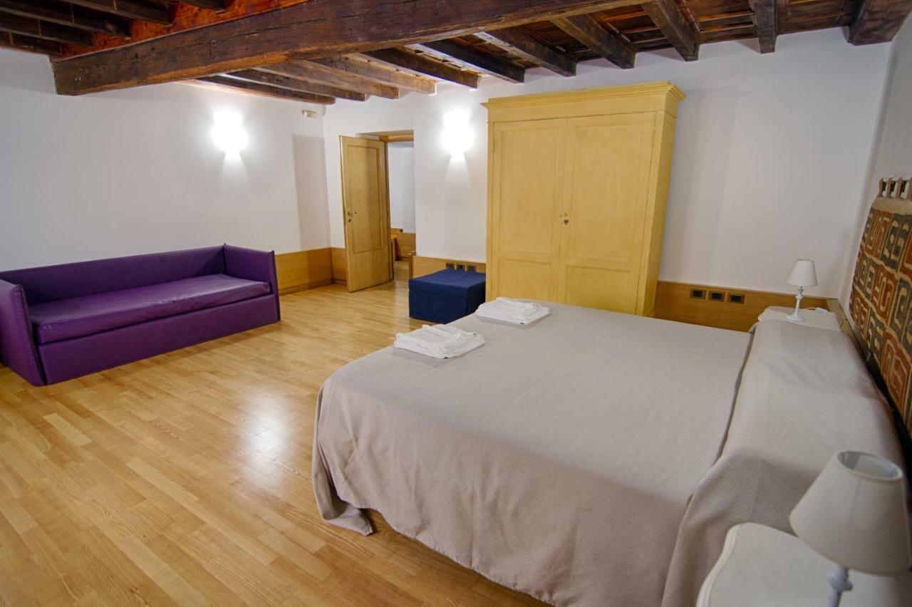 Rinidia - Roma Centro Apartment ภายนอก รูปภาพ