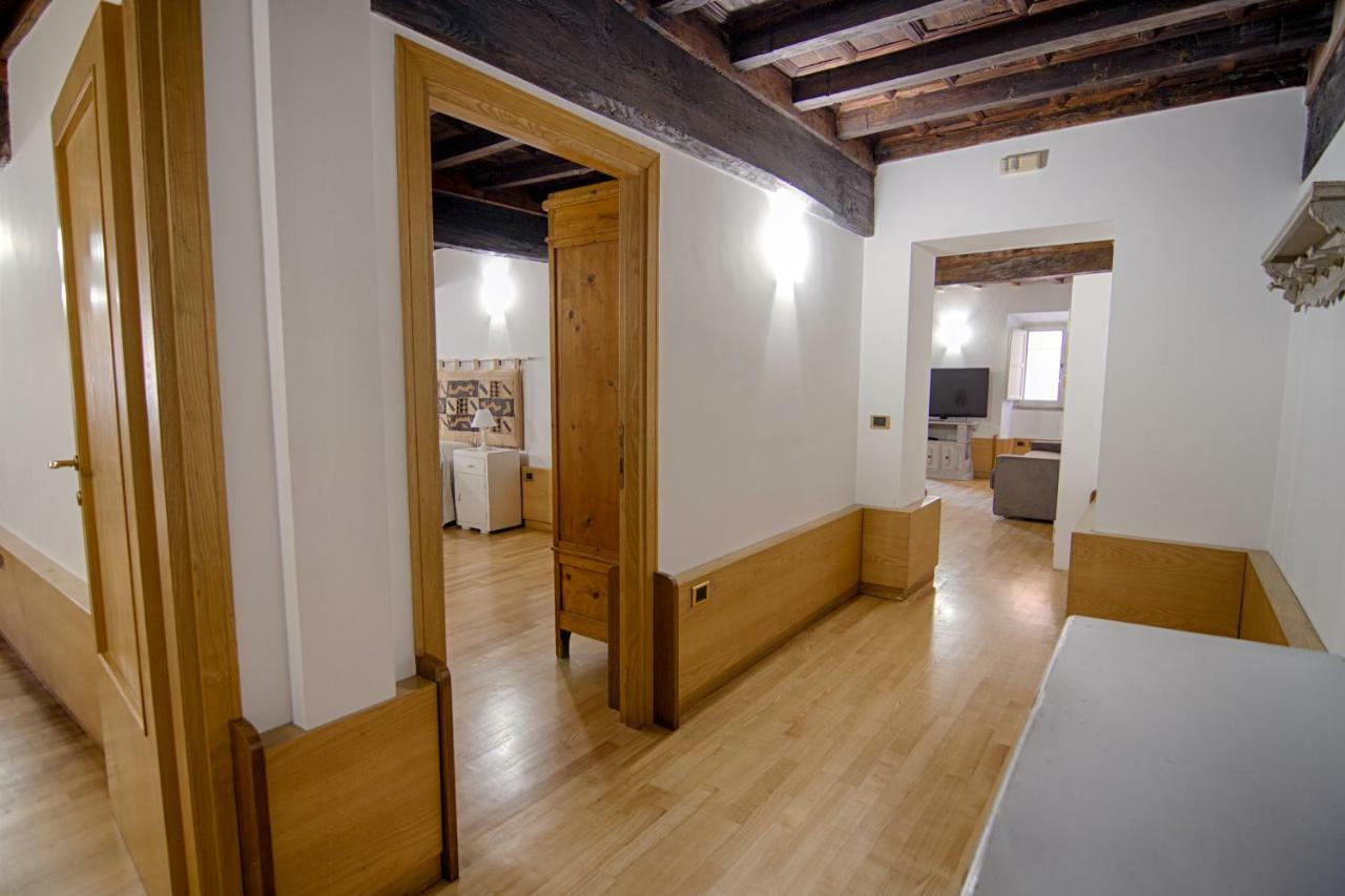 Rinidia - Roma Centro Apartment ภายนอก รูปภาพ